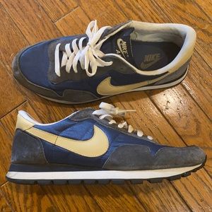 Nike Waffle Runner Sz 9